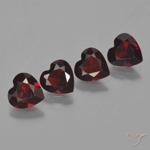 2.95天然红色镁铝榴石，心形，6.1×6毫米，VVS-VS