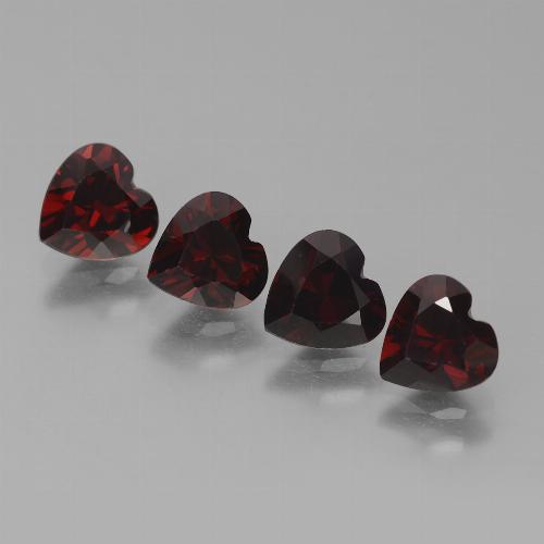 3.86天然红色镁铝榴石，心形，6.1×6.1毫米，VVS-VS