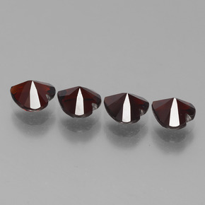 3.86天然红色镁铝榴石，心形，6.1×6.1毫米，VVS-VS