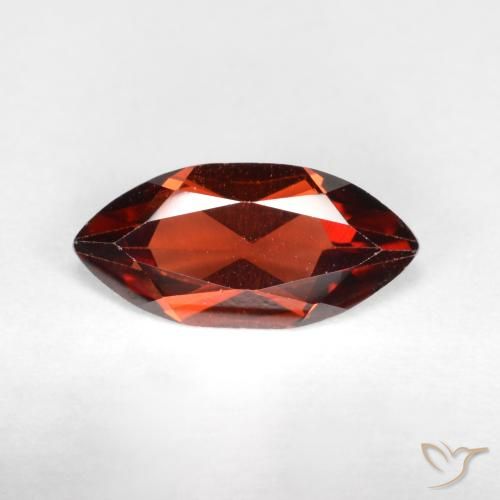 1.05ct 天然 深红色 镁铝榴石石榴石, 榄尖形, VVS-VS