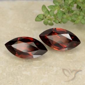 2.44天然红色镁铝榴石，马眼形，10×5.2毫米，VVS-VS