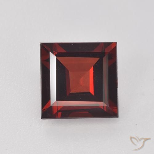 1.87ct 天然 深红色 镁铝榴石石榴石, 正方形, VVS-VS