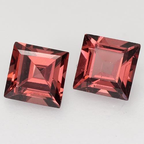 0.92天然红色镁铝榴石，方形，4.2×4.1毫米，VVS-VS