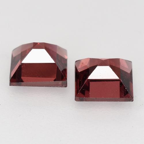 0.92天然红色镁铝榴石，方形，4.2×4.1毫米，VVS-VS