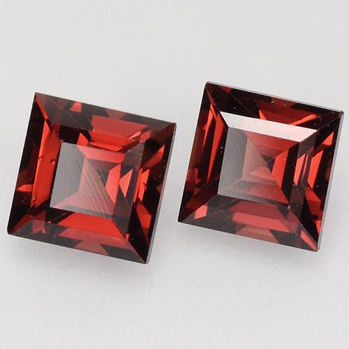 1.10天然红色镁铝榴石，方形，4.2×4.2毫米，VVS-VS