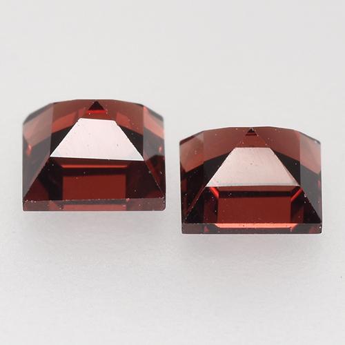 1.10天然红色镁铝榴石，方形，4.2×4.2毫米，VVS-VS