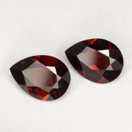 1.51天然红色镁铝榴石，梨形，7.2×5.2毫米，VVS-VS