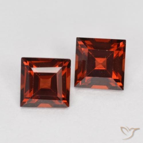 0.84天然红色镁铝榴石，方形，4.1×4毫米，VS