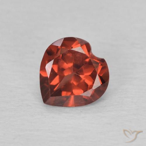0.62ct 天然 醋栗红 镁铝榴石石榴石, 心形, VVS-VS