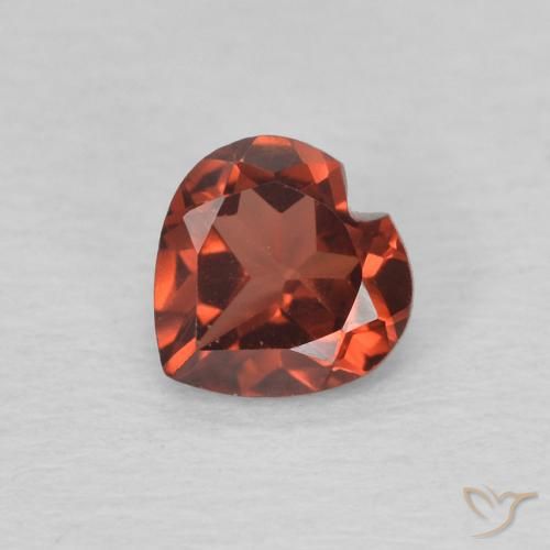 0.60ct 天然 中红 镁铝榴石石榴石, 心形, VVS-VS