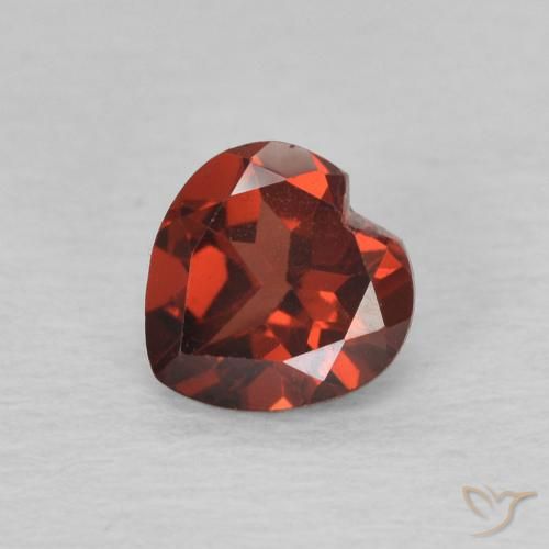 0.69ct 天然 醋栗红 镁铝榴石石榴石, 心形, VVS-VS