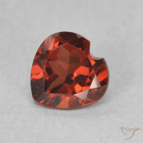 0.60ct 天然 深猩红色 镁铝榴石石榴石, 心形, VVS