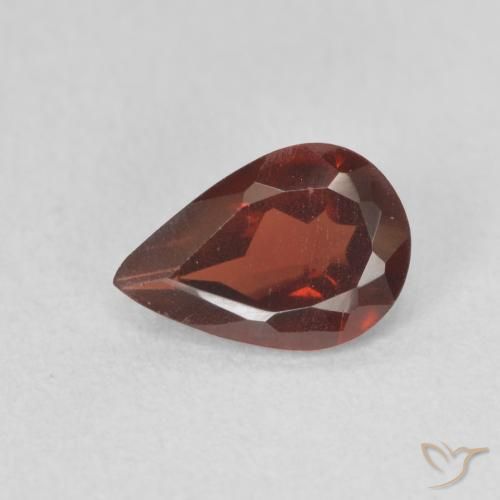0.73ct 天然 暗红色 镁铝榴石石榴石, 梨形, VVS-VS