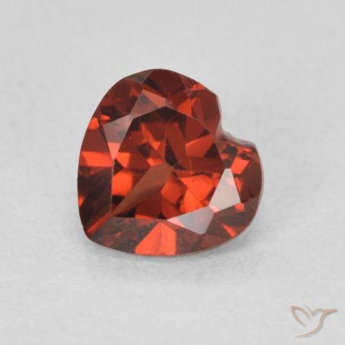 0.64ct 天然 猩红色 镁铝榴石石榴石, 心形, VVS-VS