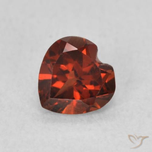 0.60ct 天然 醋栗红 镁铝榴石石榴石, 心形, VS