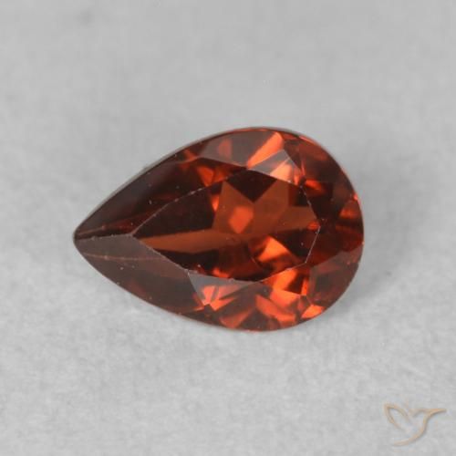 0.52ct 天然 深红色 镁铝榴石石榴石, 梨形, VS