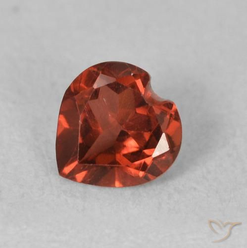 0.56ct 天然 醋栗红 镁铝榴石石榴石, 心形, VVS-VS