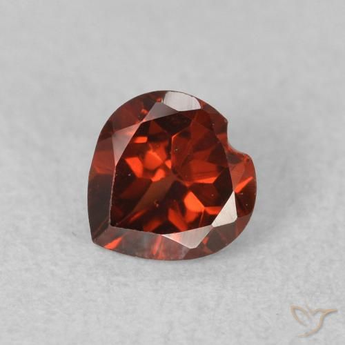 0.64ct 天然 醋栗红 镁铝榴石石榴石, 心形, VS