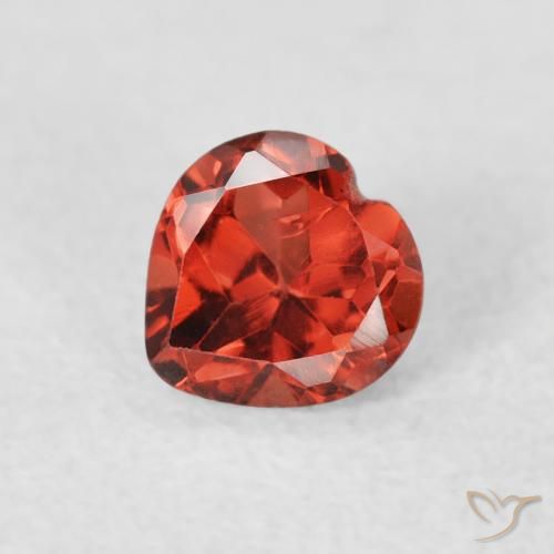 0.61ct 天然 醋栗红 镁铝榴石石榴石, 心形, VS