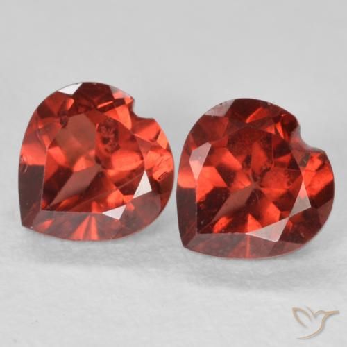 1.29ctw 天然 Medium Dark-Red 镁铝榴石石榴石, 心形, VS