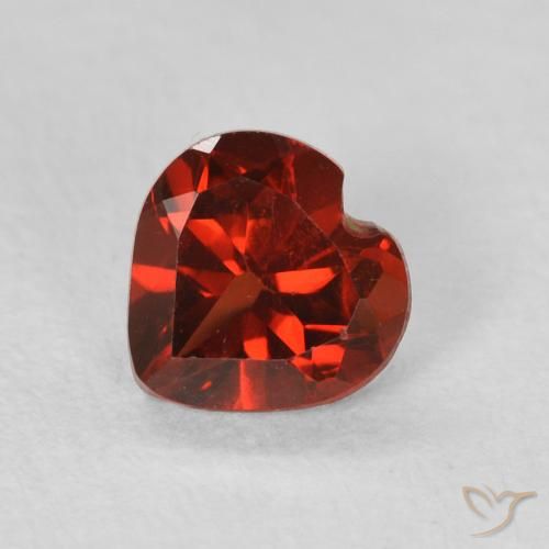 0.60ct 天然 醋栗红 镁铝榴石石榴石, 心形, VS