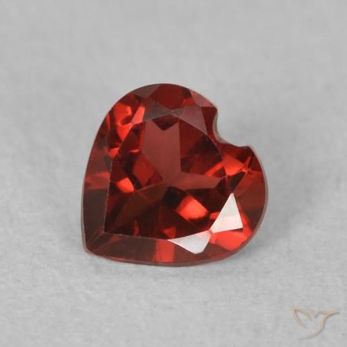 0.52ct 天然 醋栗红 镁铝榴石石榴石, 心形, VVS-VS
