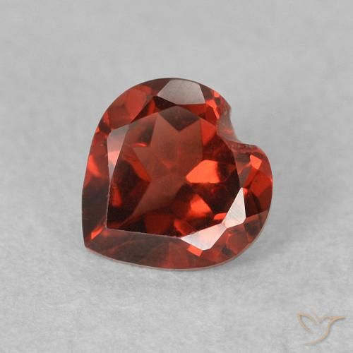 0.64ct 天然 亮红 镁铝榴石石榴石, 心形, VVS-VS