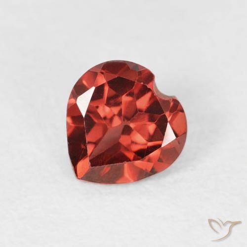 0.56ct 天然 亮红 镁铝榴石石榴石, 心形, VS
