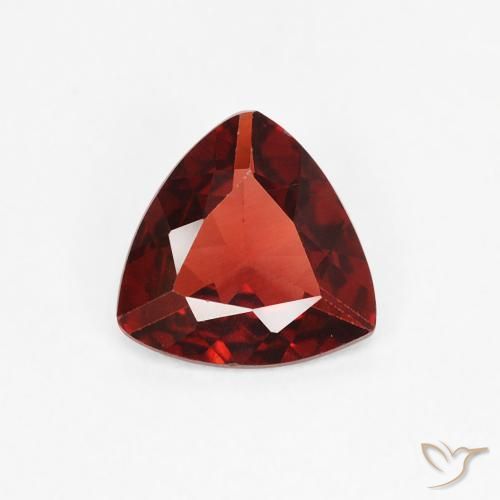 0.67ct 天然 血红 镁铝榴石石榴石, 胖三角形, VVS-VS