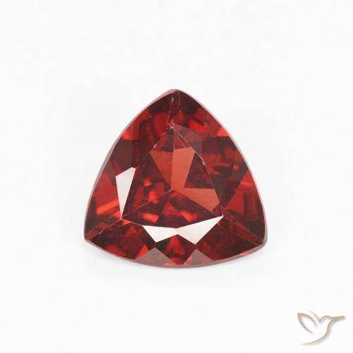 0.68ct 天然 桑格利亚红 镁铝榴石石榴石, 胖三角形, VVS-VS