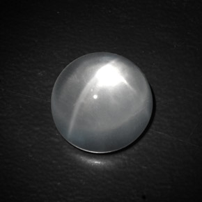 10.00克拉天然白色Quartz Cat's Eye，圆形切割，13.49毫米，透明