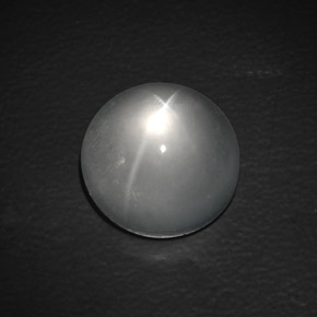 9.90克拉天然白色Quartz Cat's Eye，圆形切割，13.00毫米，透明