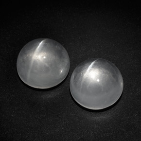 天然白色Quartz Cat's Eye，圆形切割，12.10毫米，透明