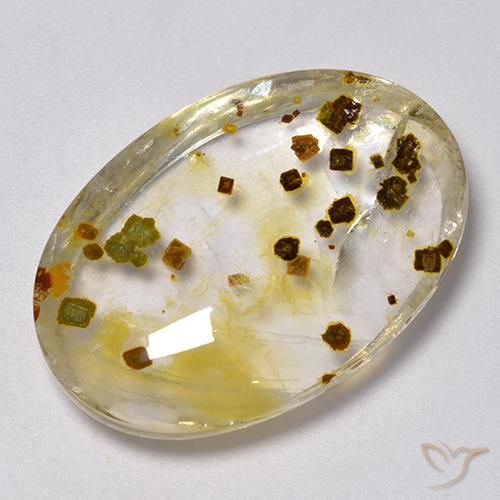 30.76克拉天然石英与白铁矿，椭圆形，透明