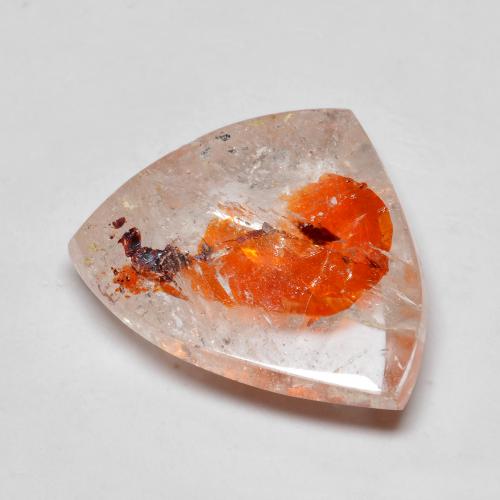 13.35克拉天然多色含白铁矿石英，异形，18.8×16.2毫米，透明
