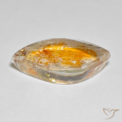 9.60克拉天然石英与白铁矿，花式切割，透明