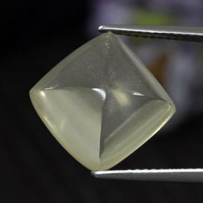 7.66克拉天然黄色石英，垫形剪裁，12.5×12.4毫米，透明