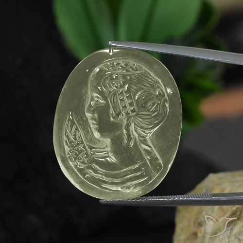 30.34ct 天然 淡黄色 石英, 椭圆形, 透明