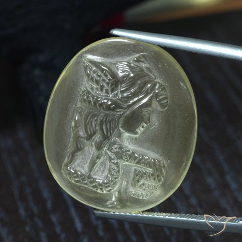 25.39ct 天然 浅绿黄色 石英, 椭圆形, 透明