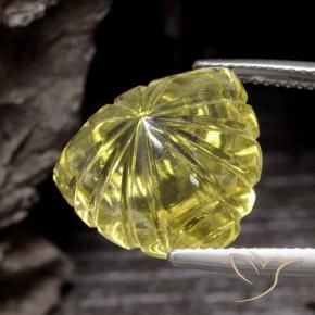 15.33克拉天然石英，胖三角形，透明
