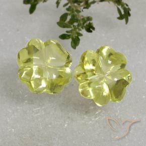 19.38克拉天然石英，花形切割，透明