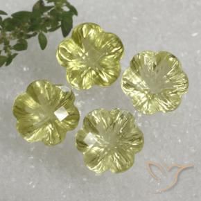 14.29克拉天然石英，花形切割，透明