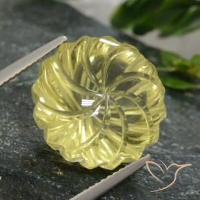 12.61克拉天然石英，花形切割，透明