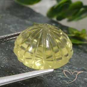 12.61克拉天然石英，花形切割，透明