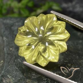 12.77克拉天然石英，花形切割，透明