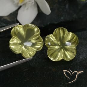 14.24克拉天然石英，花形切割，透明