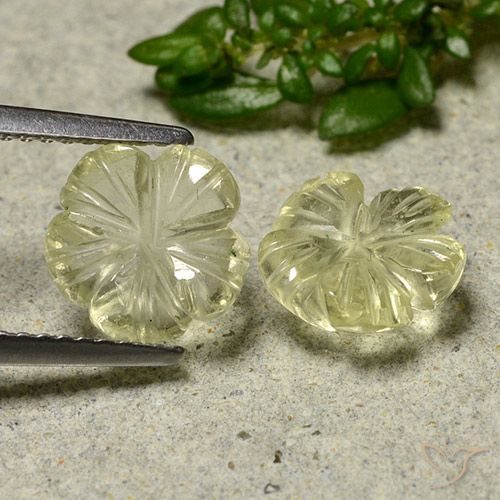 3.24ctw 天然 中黄色 石英, 花形切割, 透明