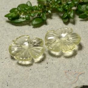 3.68克拉天然石英，花形切割，透明