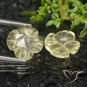 4.68克拉天然石英，花形切割，透明