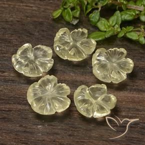 5.70克拉天然石英，花形切割，透明